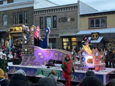 location de chars allégoriques